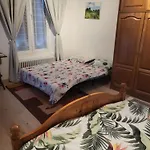 Kylie Lejlighed Néris-les-Bains